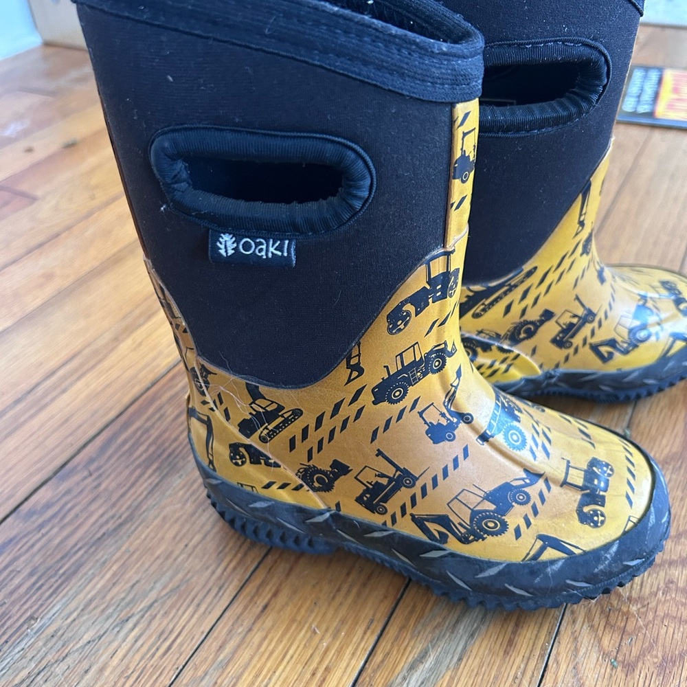 OAK Kids Black and Yellow Construction Boots